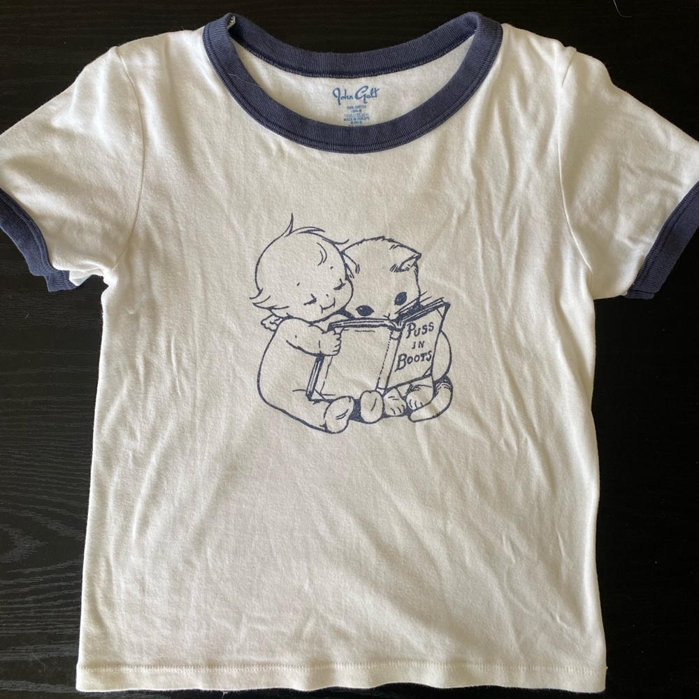 Brandy Melville Graphic Tea